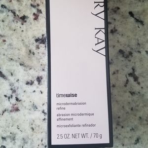 Microdermabrasion refine